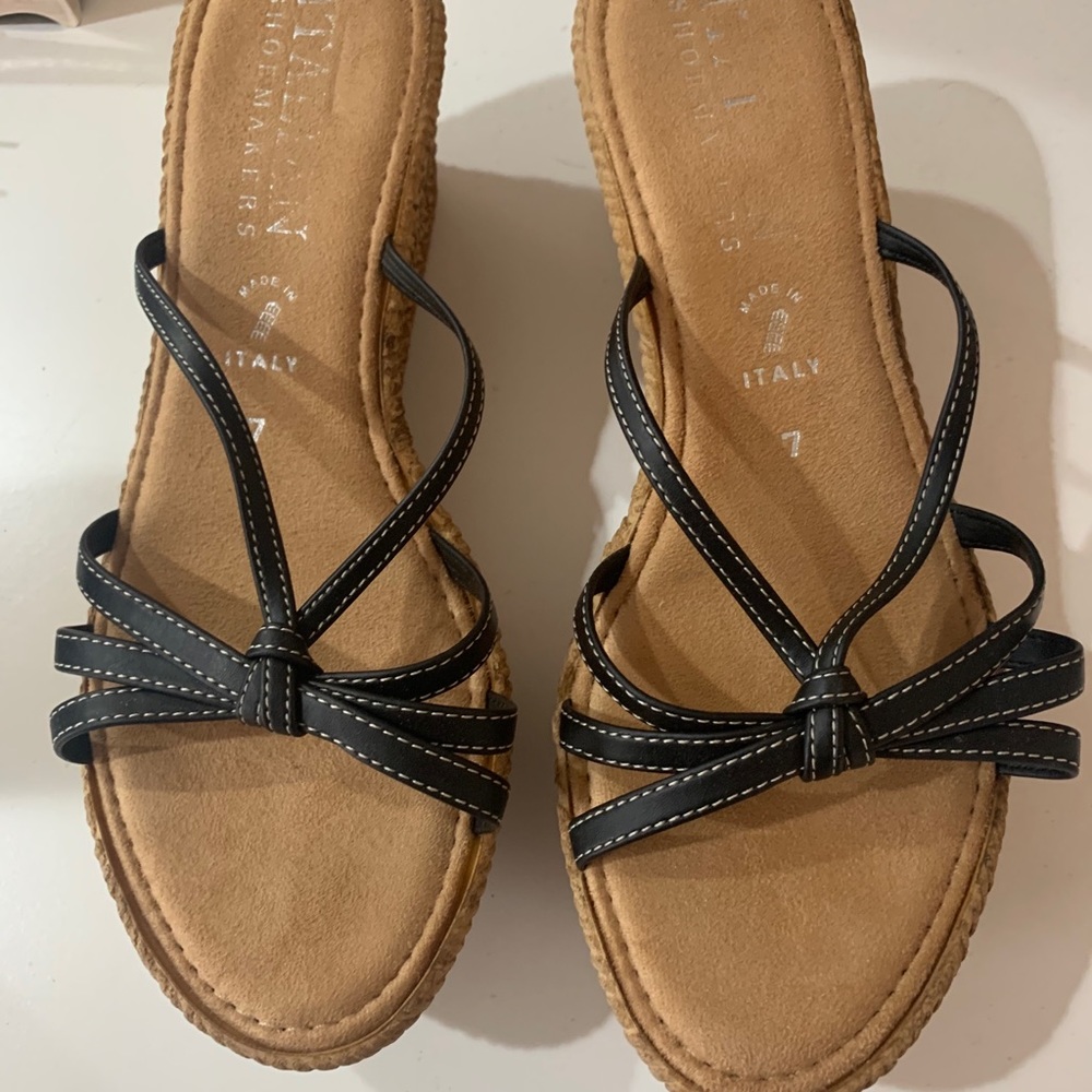 Italian Shoemakers - Women’s Wedged Sandals Size 7